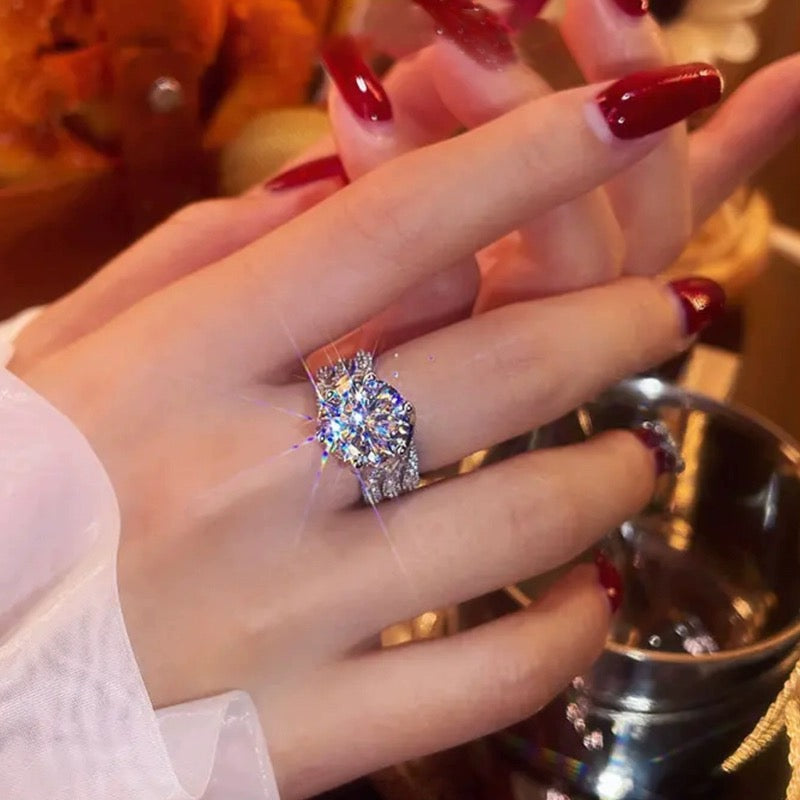 🚀 Must-Have丨CZTICLE™💍Magnetology Moissanite Diamond Ring💖LAST DAY SALE - 80% OFF | Experience the power of magnetic therapy, titanium, and moissanite to enhance wellness, support blood circulation, detoxify, and ignite fat burning. Limited time offer